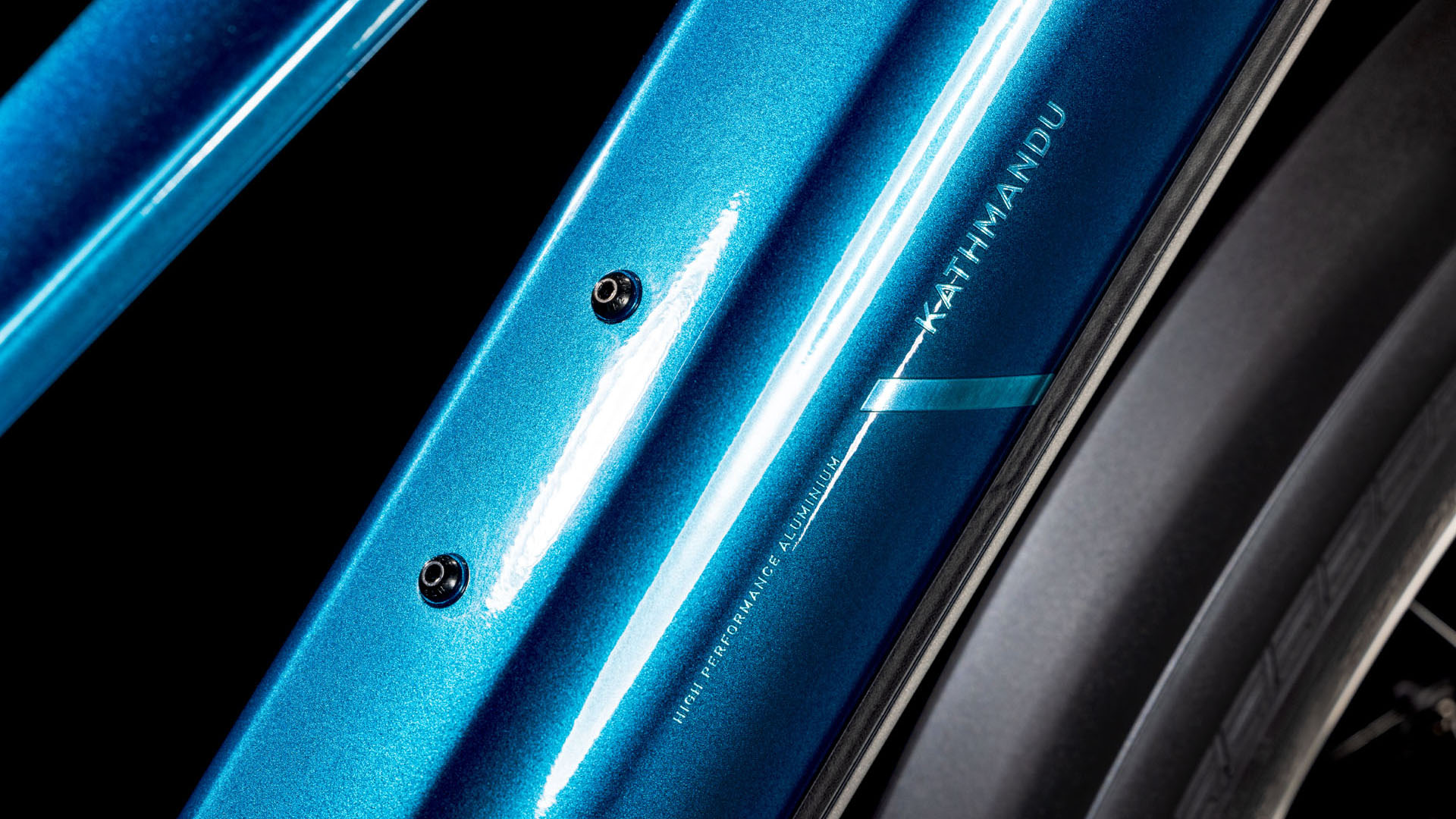 Cube Kathmandu Hybrid EX 800 electricblue´n´chrome  Cube Kathmandu Hybrid EX 800 electricblue´n´chrome