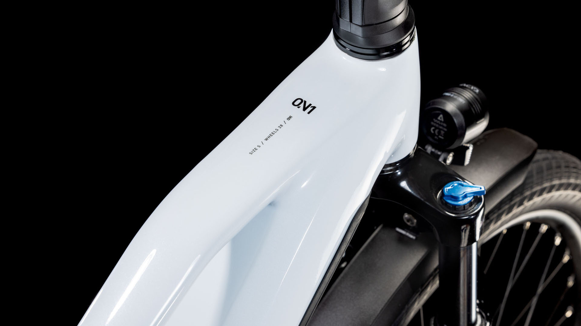 Cube Kathmandu Hybrid ONE 800 polarwhite´n´black  Cube Kathmandu Hybrid ONE 800 polarwhite´n´black